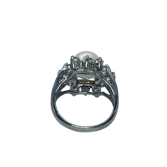Elegant Design Silver Tone Faux Pearl & Rhinestone Statement Ring (R426) - Picture 7 of 8